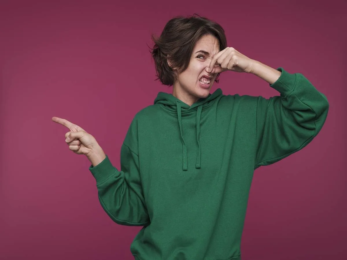 صورة لحامل تعاني من الغثيان