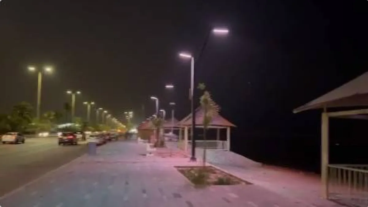 تكبيرات العيد تصدح في ممشى طريق الملك عبداللّه بالدمام - الصورة من حساب أمانة المنطقة الشرقية على تويتر