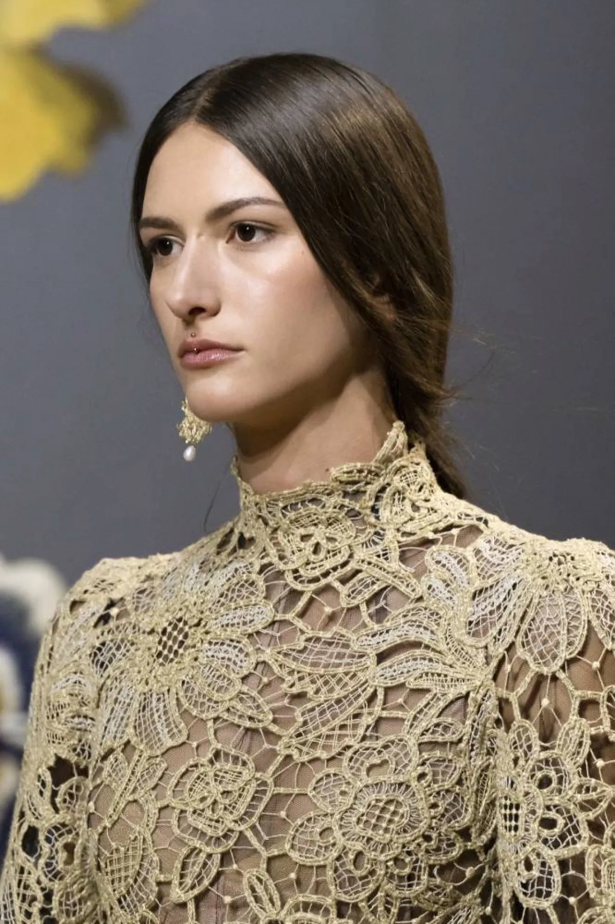 صيحة مكياج اللامكياج  من أسبوع الأزياء الراقية الباريسي