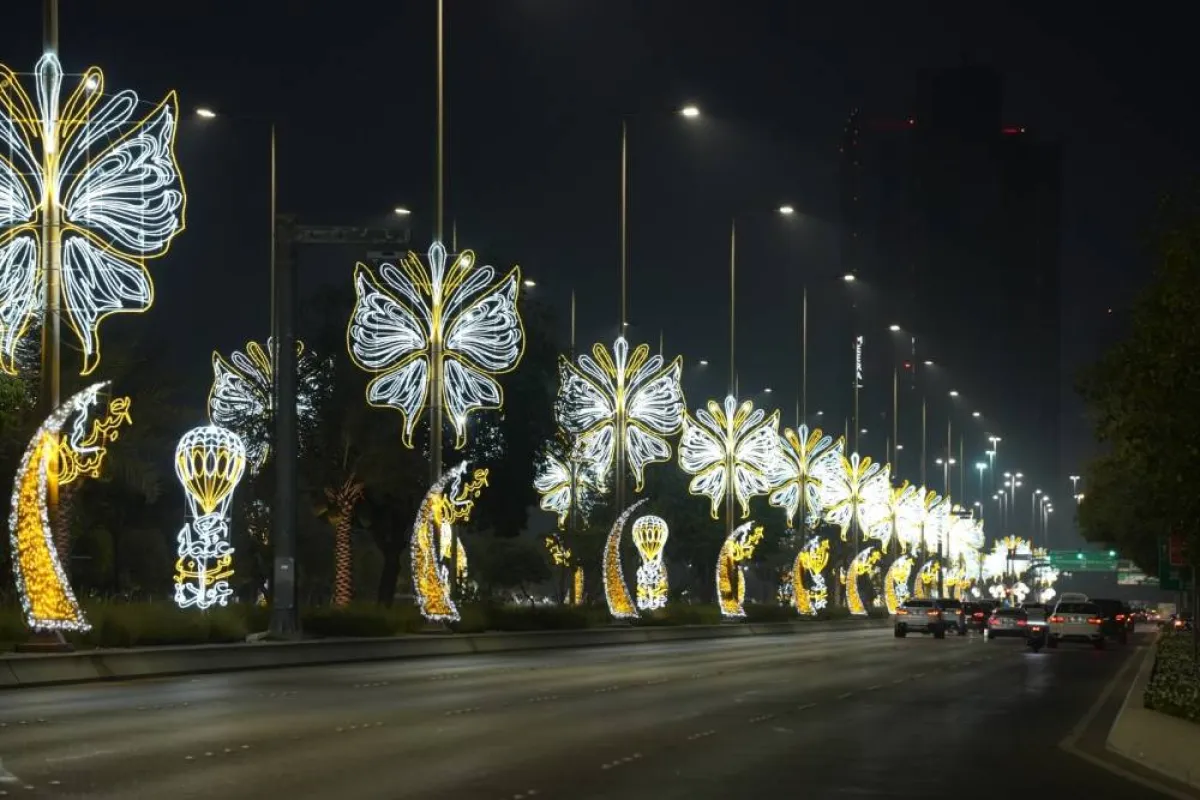 أبوظبي تتزين استعدادا لعيد الأضحى - الصورة من وام