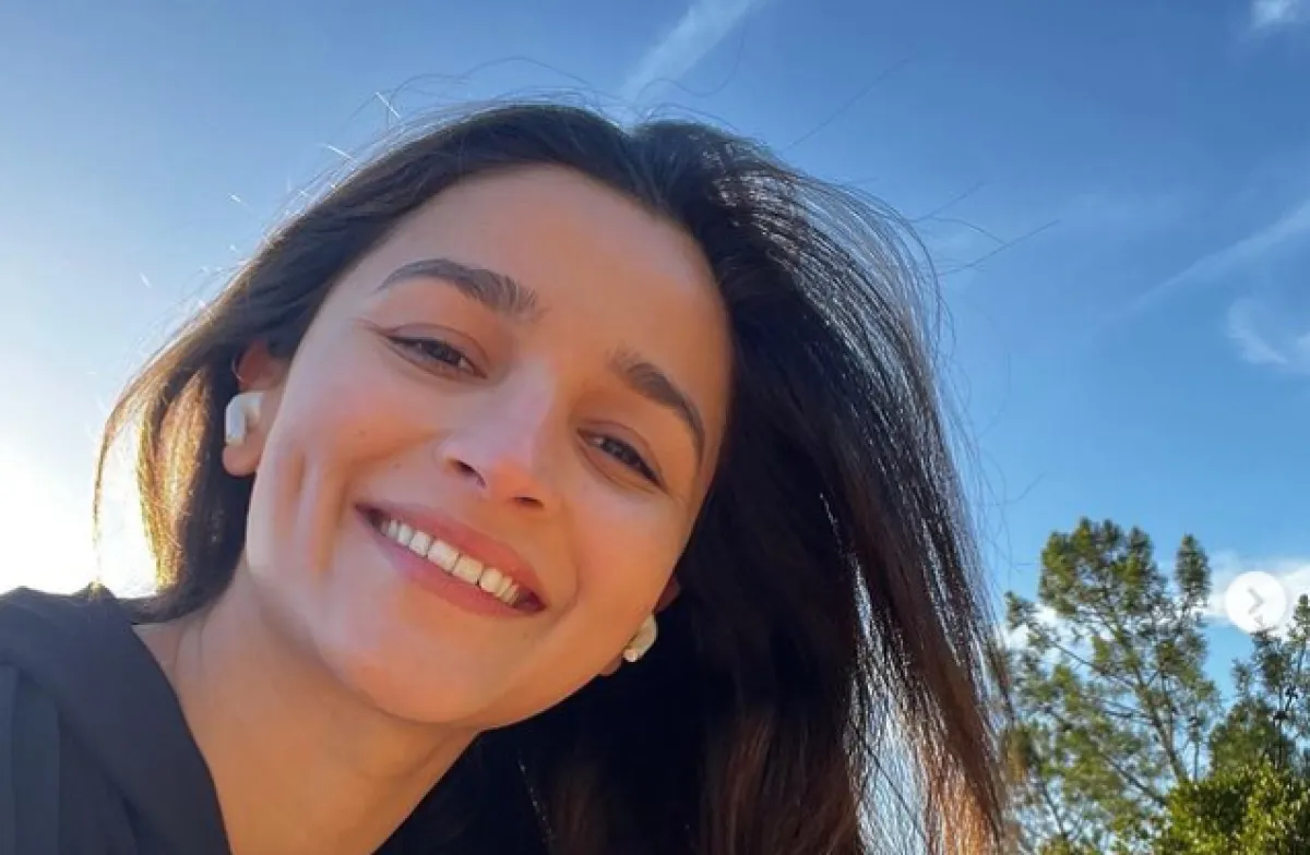 عليا بهات نجمة بوليوود