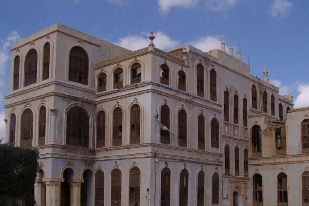 تظهر الصورة جانباً من قصر الكعكي