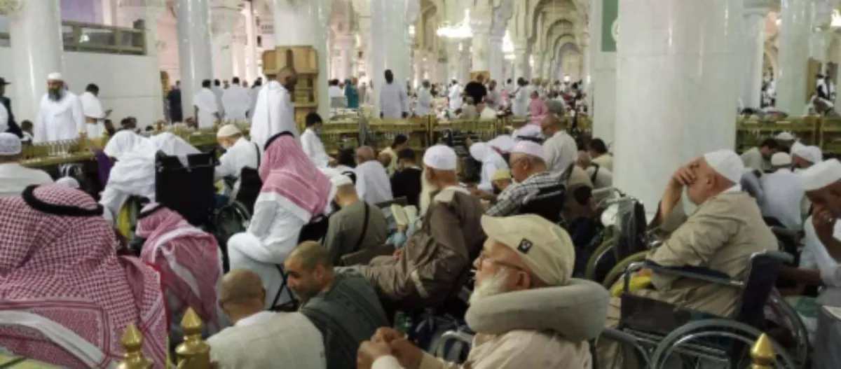 أكثر من (10) آلاف حاج من الأشخاص ذوي الإعاقة وكبار السن يستفيدون من الخدمات المقدمة لهم داخل المسجد الحرام خلال حج هذا العام 1443هــ