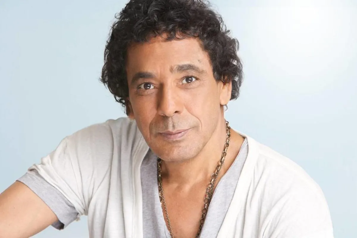 محمد منير - الصورة من صفحته الرسمية على الفيس بوك