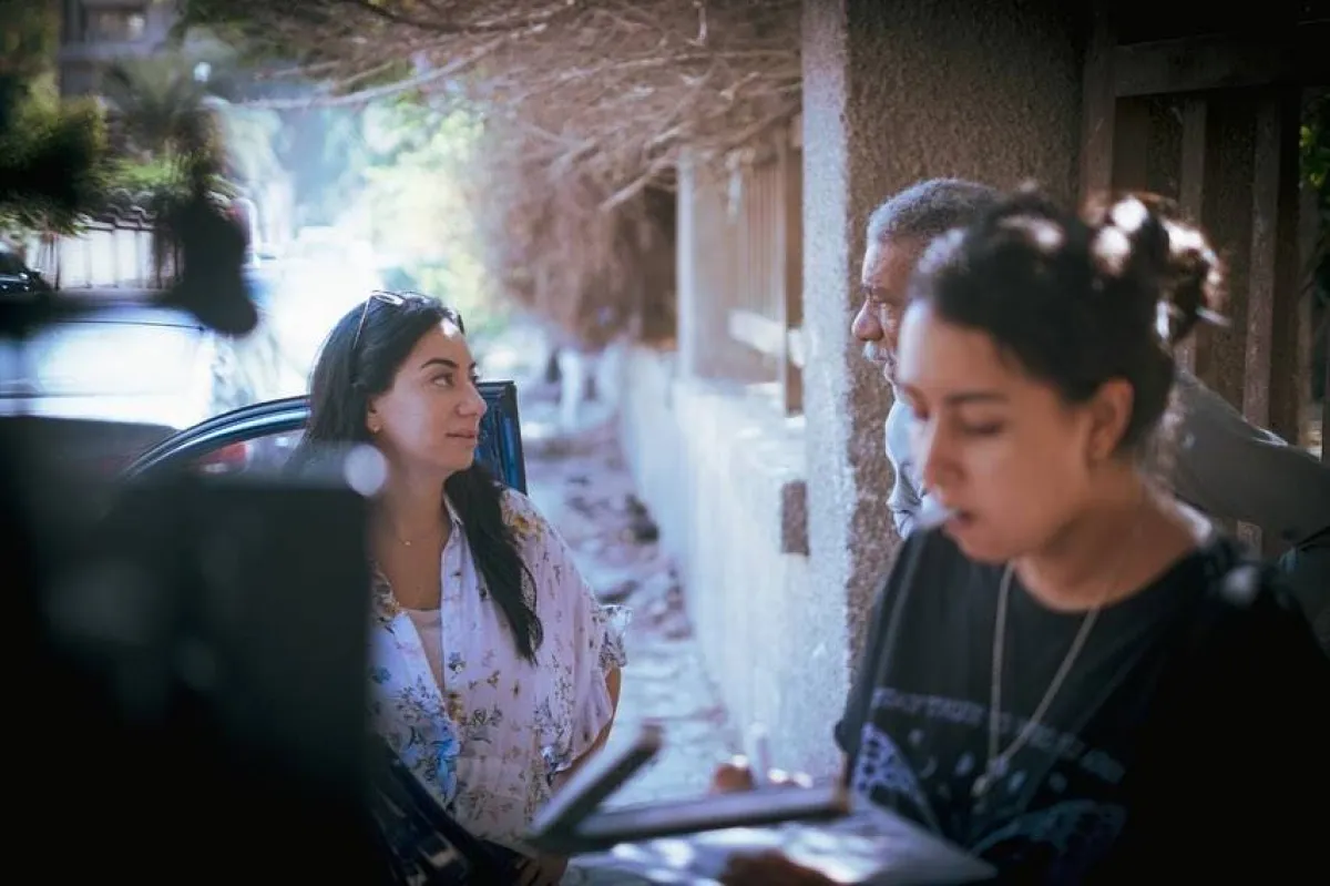 فدوى عابد من كواليس فيلم 19 ب - صورة من صفحتها الرسمية على انستغرام 