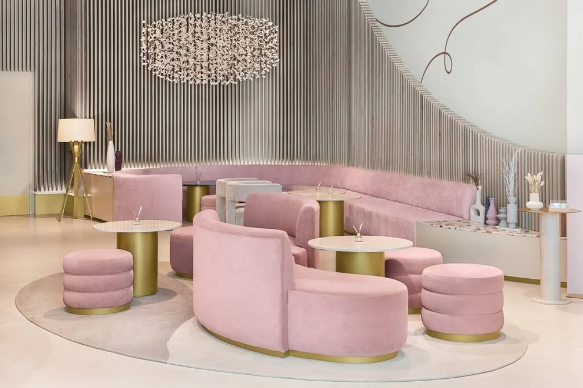 من أعمال الأخوين حسن وحسين الرومي في القطاع الفندقي