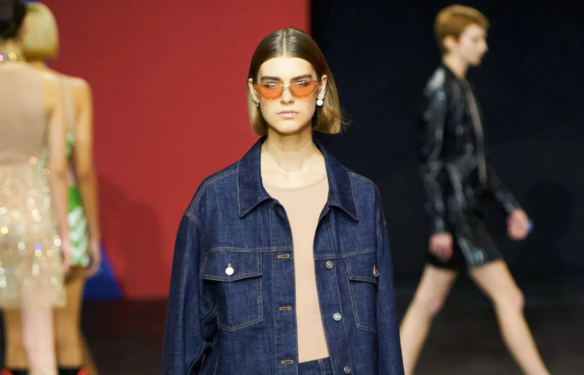 الدنيم في عروض ربيع وصيف 2022