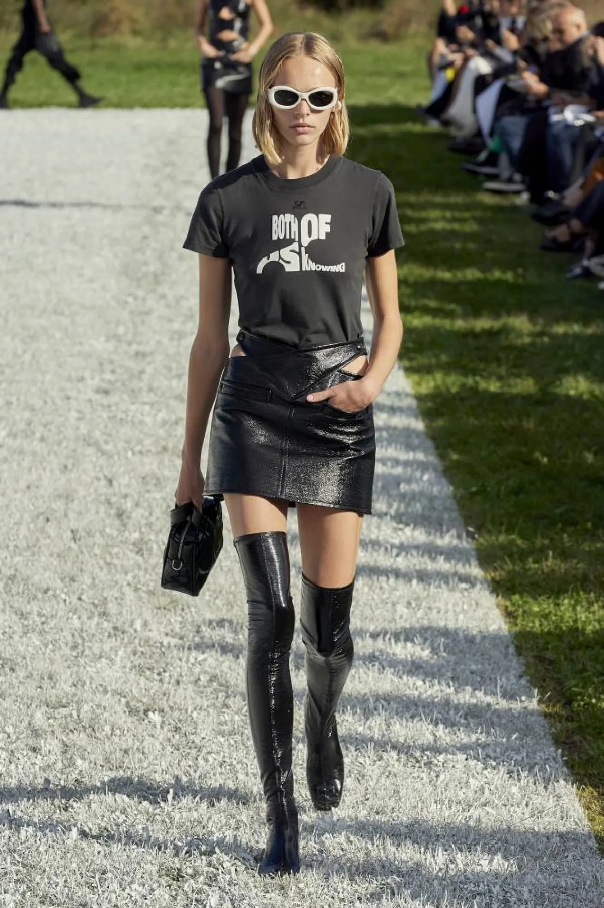 التيشيرت في عروض صيف 2022