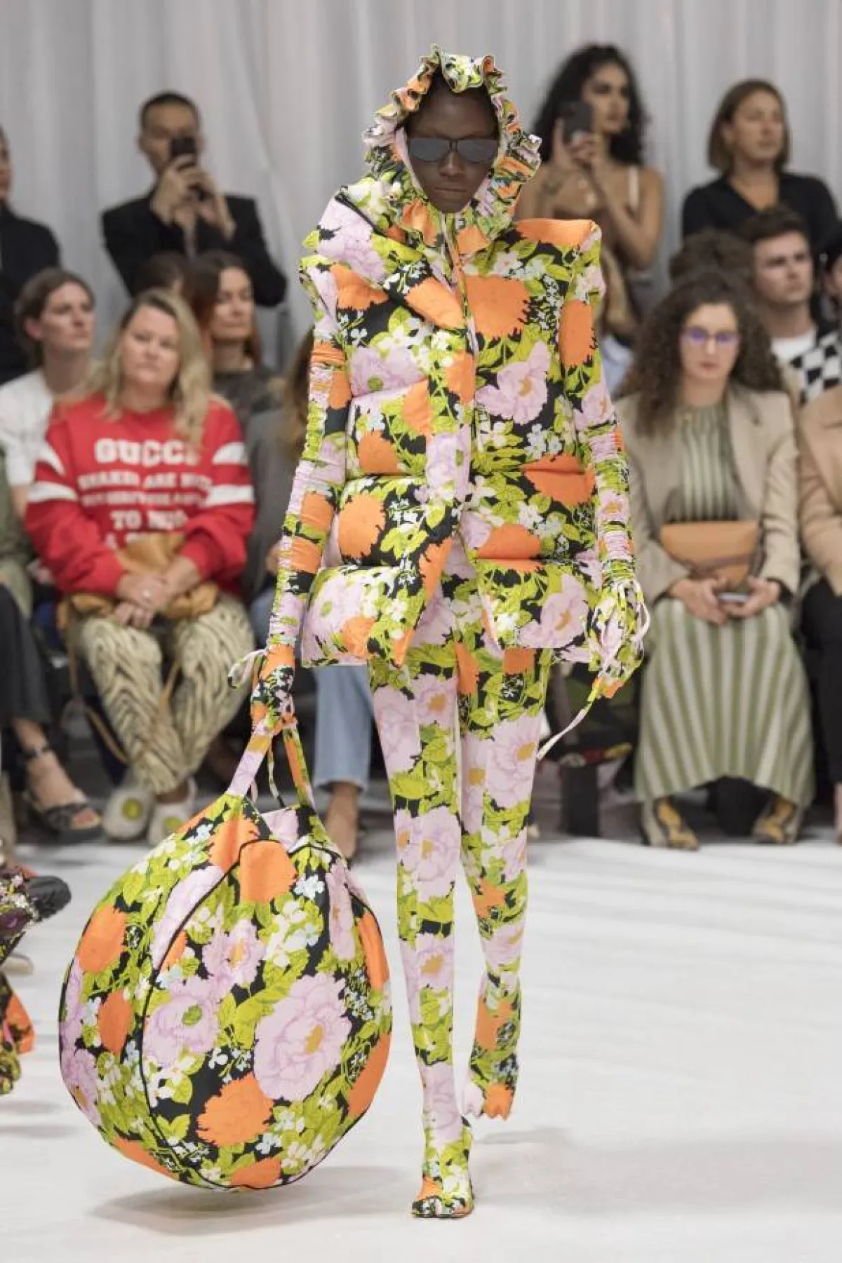 حقيبة مطبعة من ريتشارد كوين 