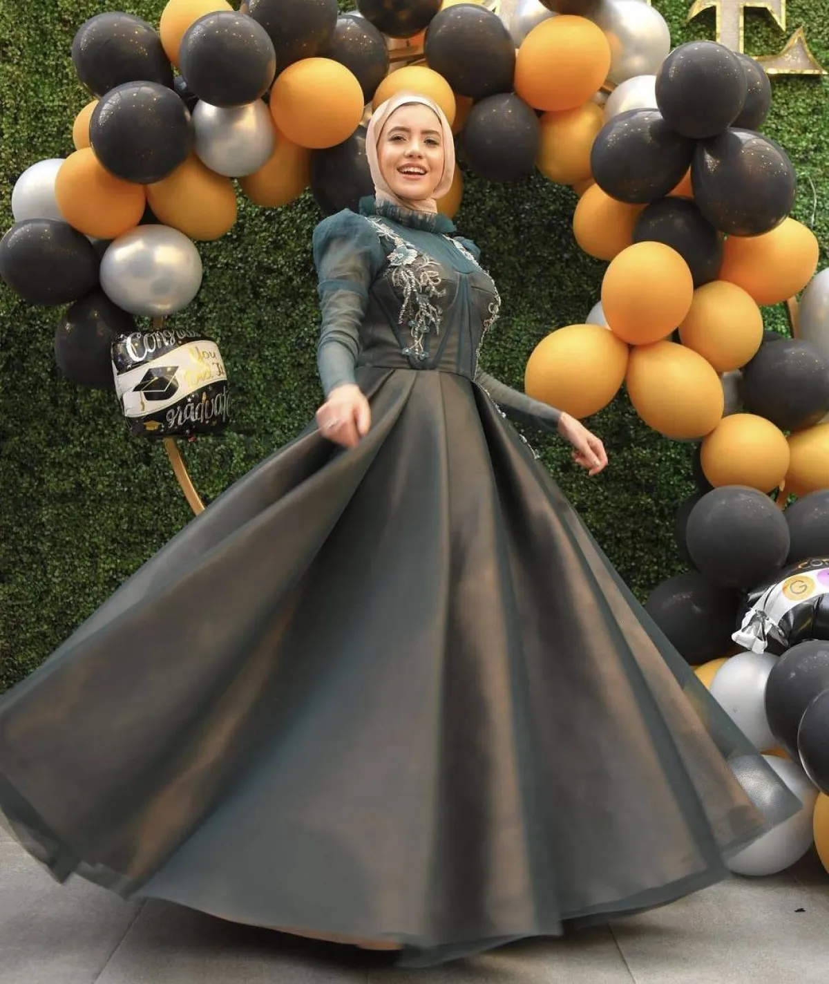 الفستان المنفوش