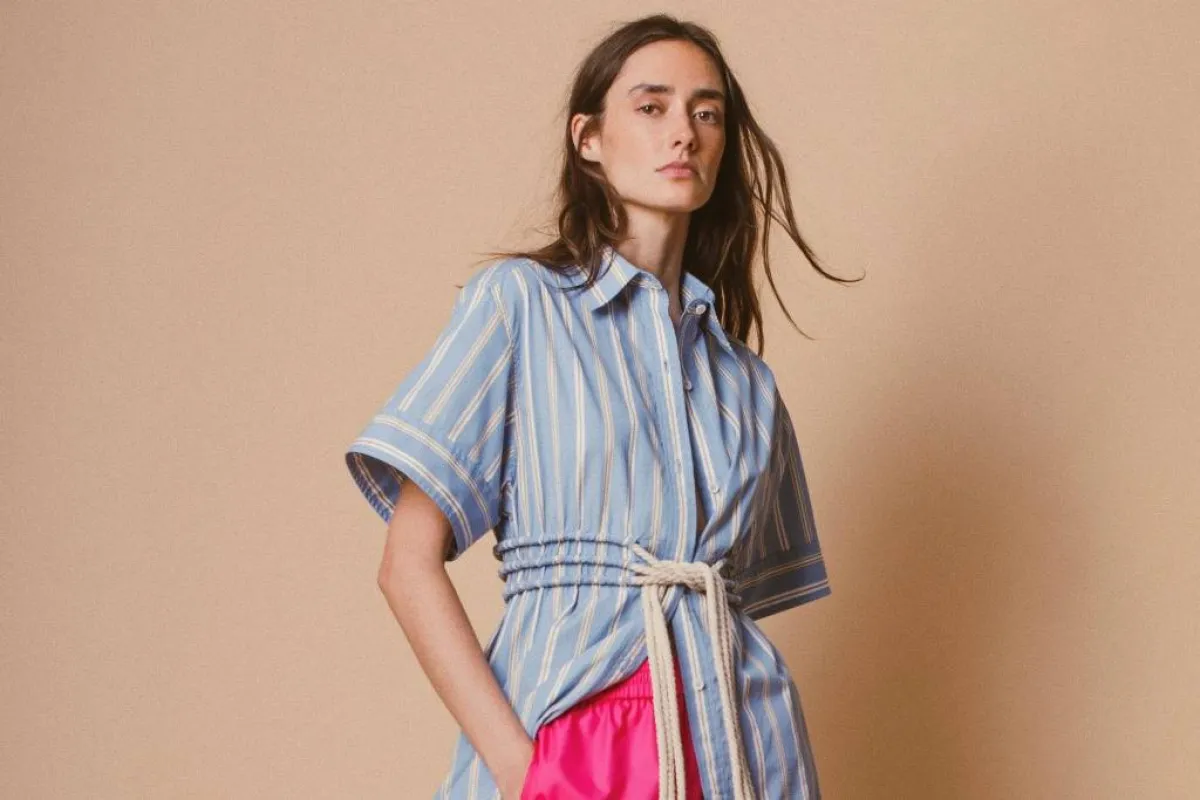 تنسيق اللون الأزرق مع الوردي