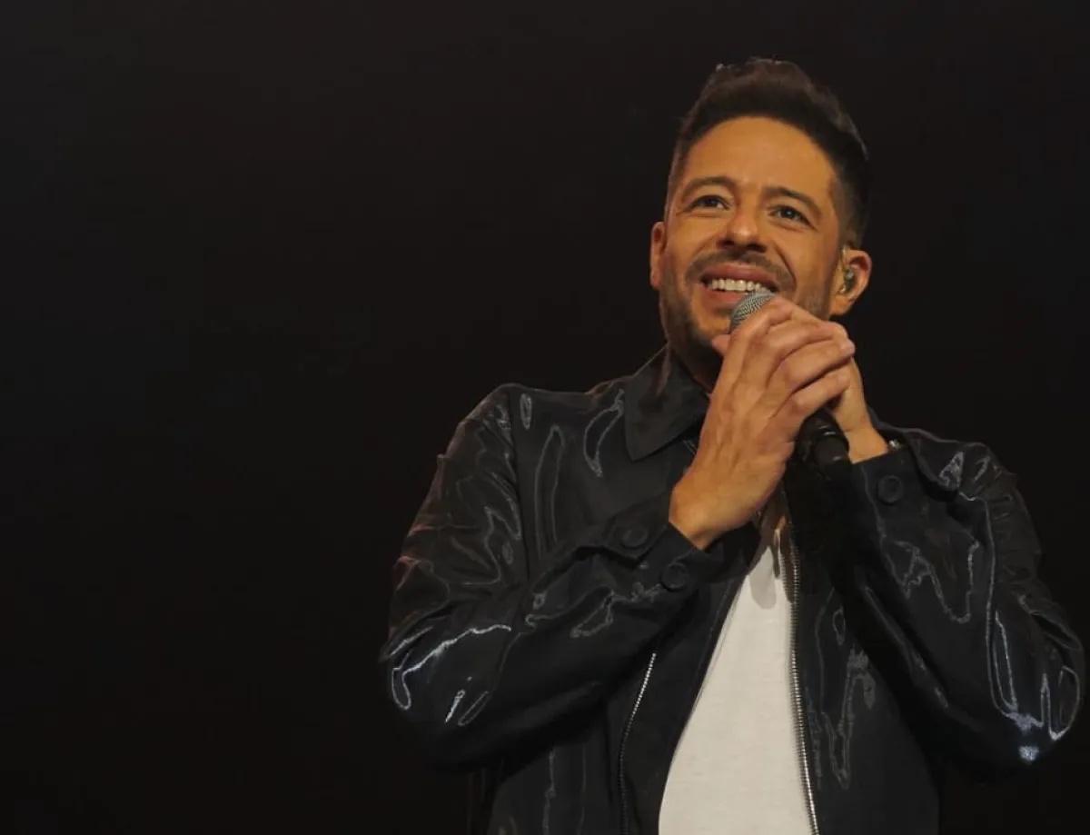 محمد حماقي  - الصورة من حسايه على الانستجرام