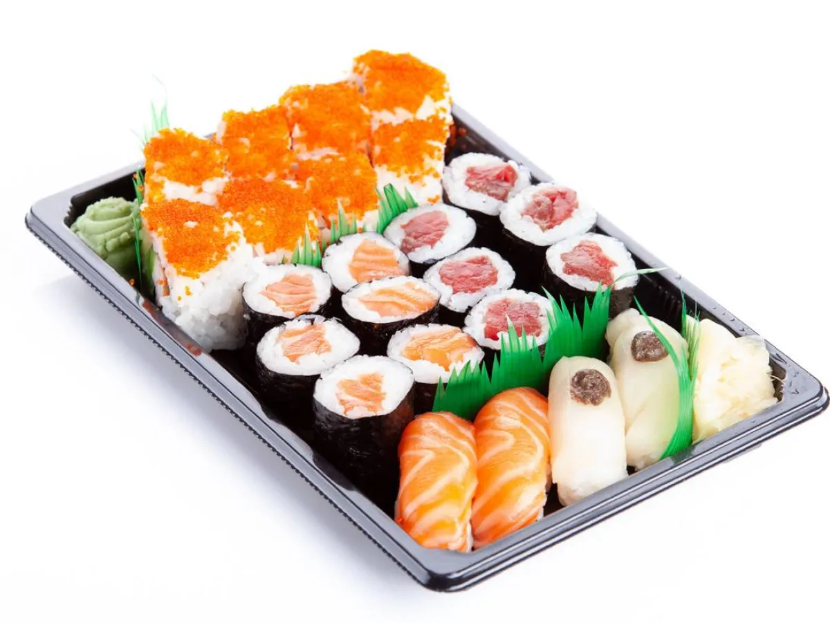 تتراوح السعرات الحراريّة، في القطعة الواحدة من الماكي أو السوشي من 20 إلى 37 سعرة حراريّة