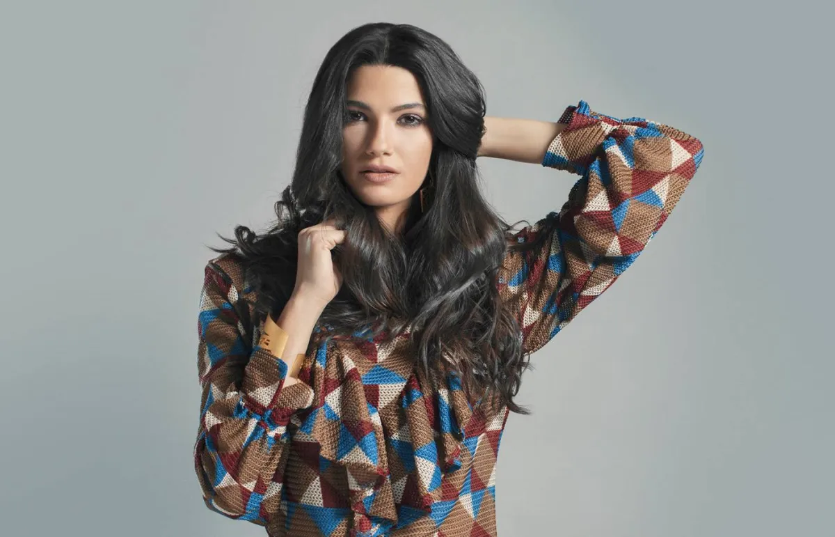 الفنانة تارا عماد: تشبهني ليلى في «سوتس بالعربي» وأتمنى حظ ميغان ماركل