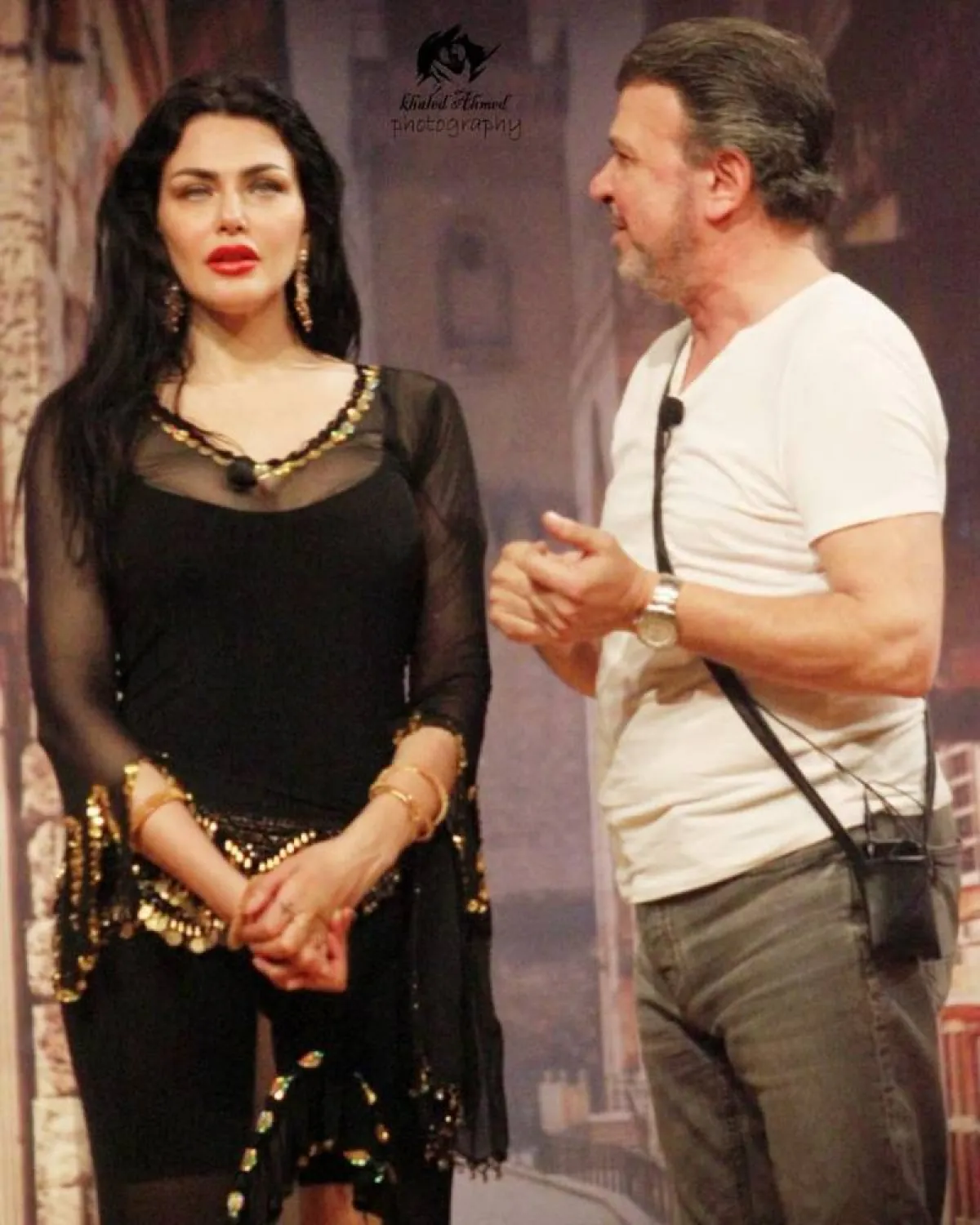 دارين حداد خلال عرض مسرحية " مانجة هندي" - صورة من صفحتها الرسمية على انستغرام