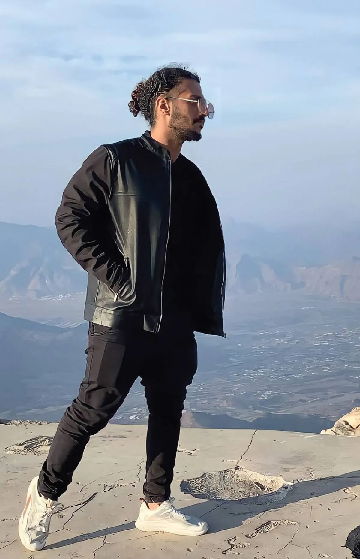 عدنان الشوخي، موظف قطاع خاص، من السعودية