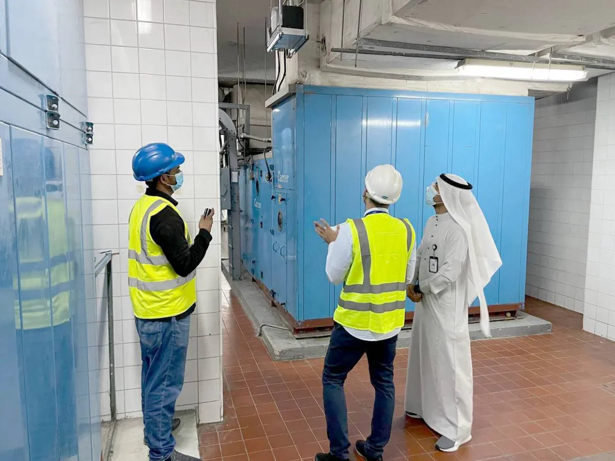 تنفيذ نظام تعقيم وتنقية الهواء المضاد للبكتيريا بالمسجد الحرام