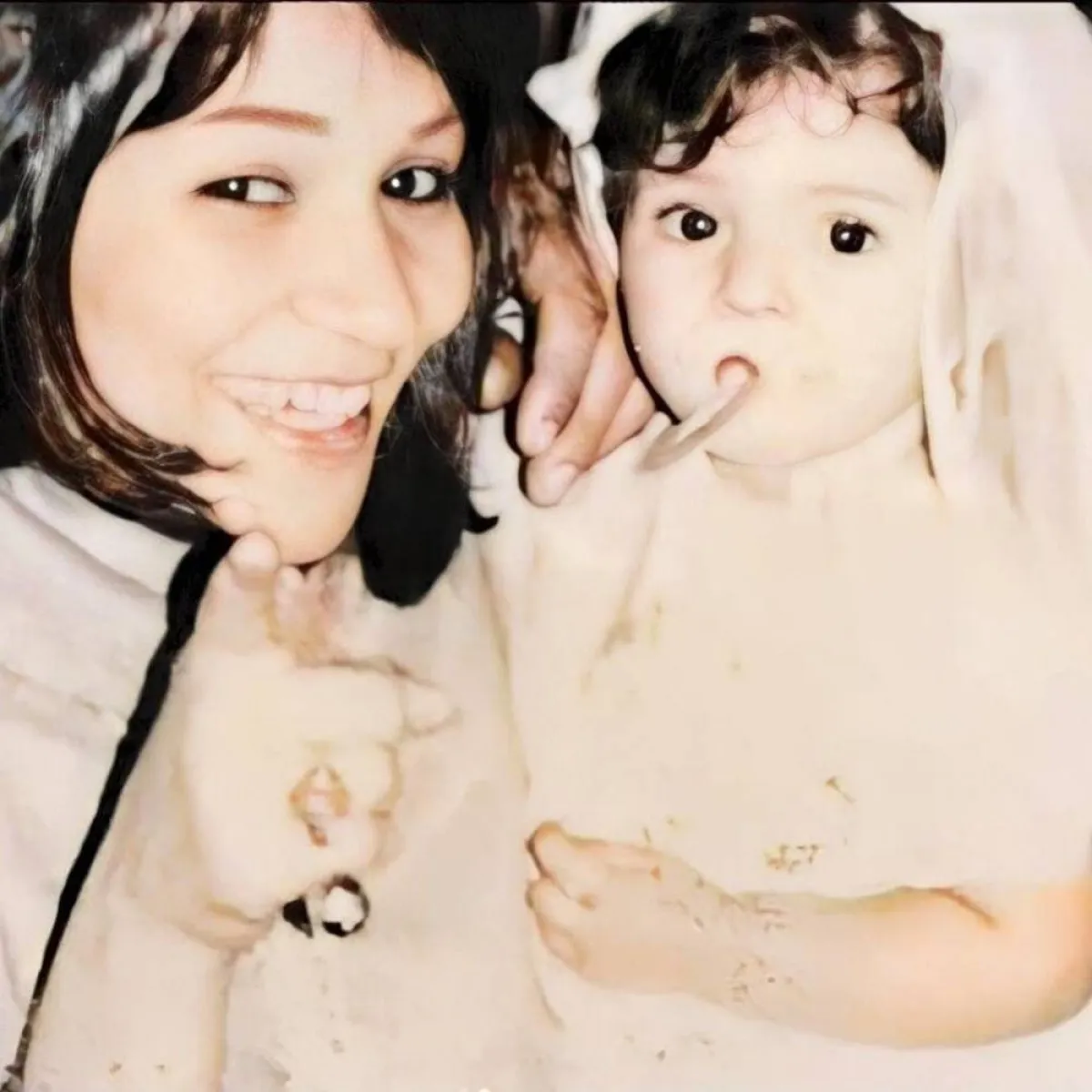 لقاء سويدان مع والدتها - صورة من حسابها على إنستجرام