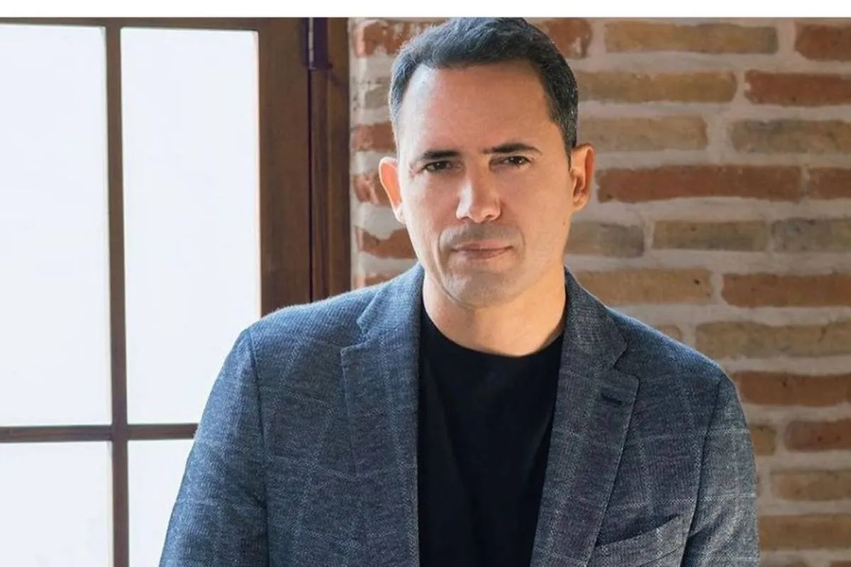 أناقة ظافر العابدين