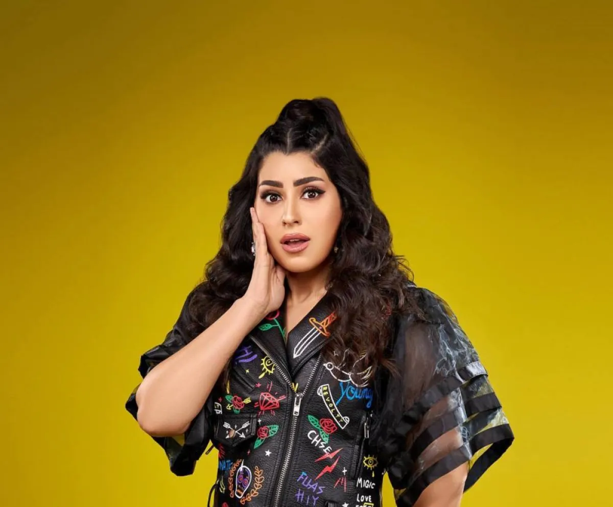 آيتن عامر -الصورة من صفحتها الرسمية على الفيس بوك