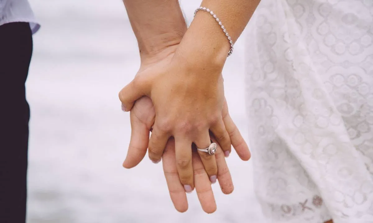 كيف تسعدين خطيبك