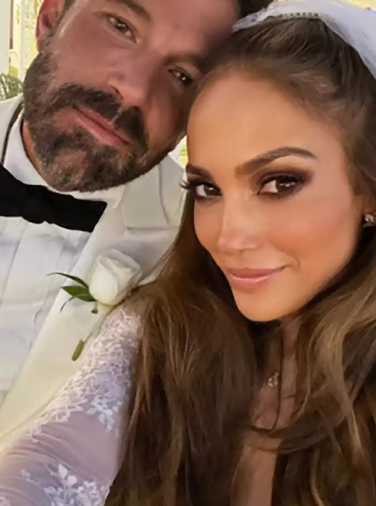 من زفاف جينيفر لوبيزوبن أفليك