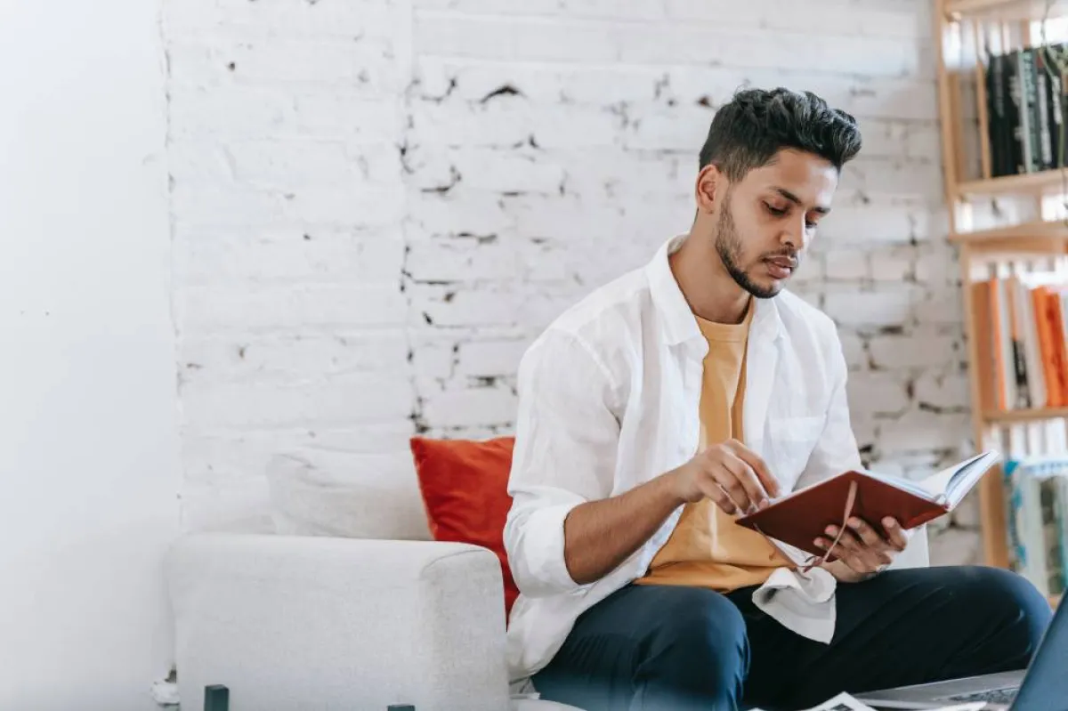 توعية  الطلبة بالأساليب الصحيحة لاختيار تخصصهم الجامعي الدقيق