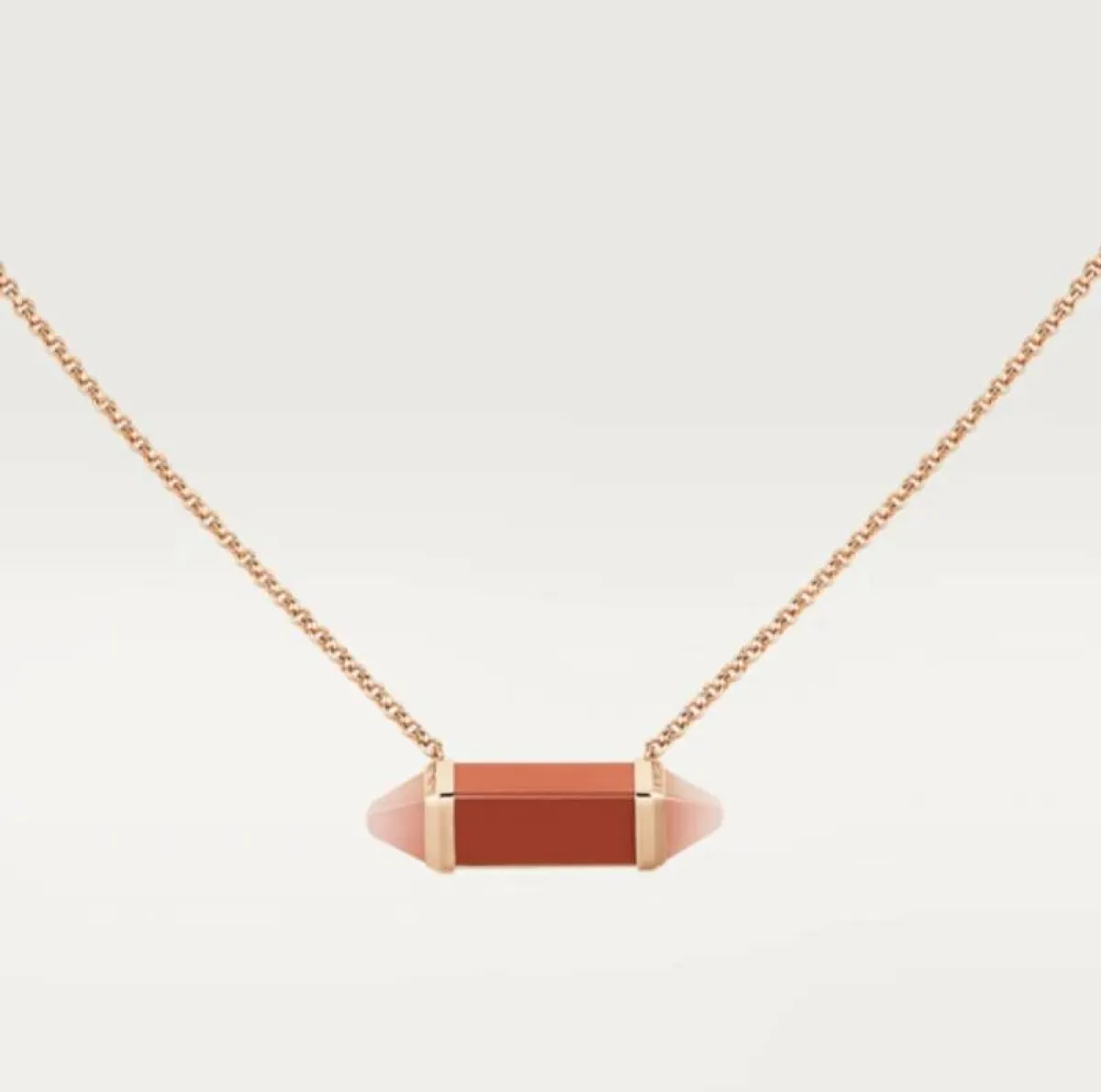 قلادة من مجموعة لي بيرلانغو دو كارتييه Cartier