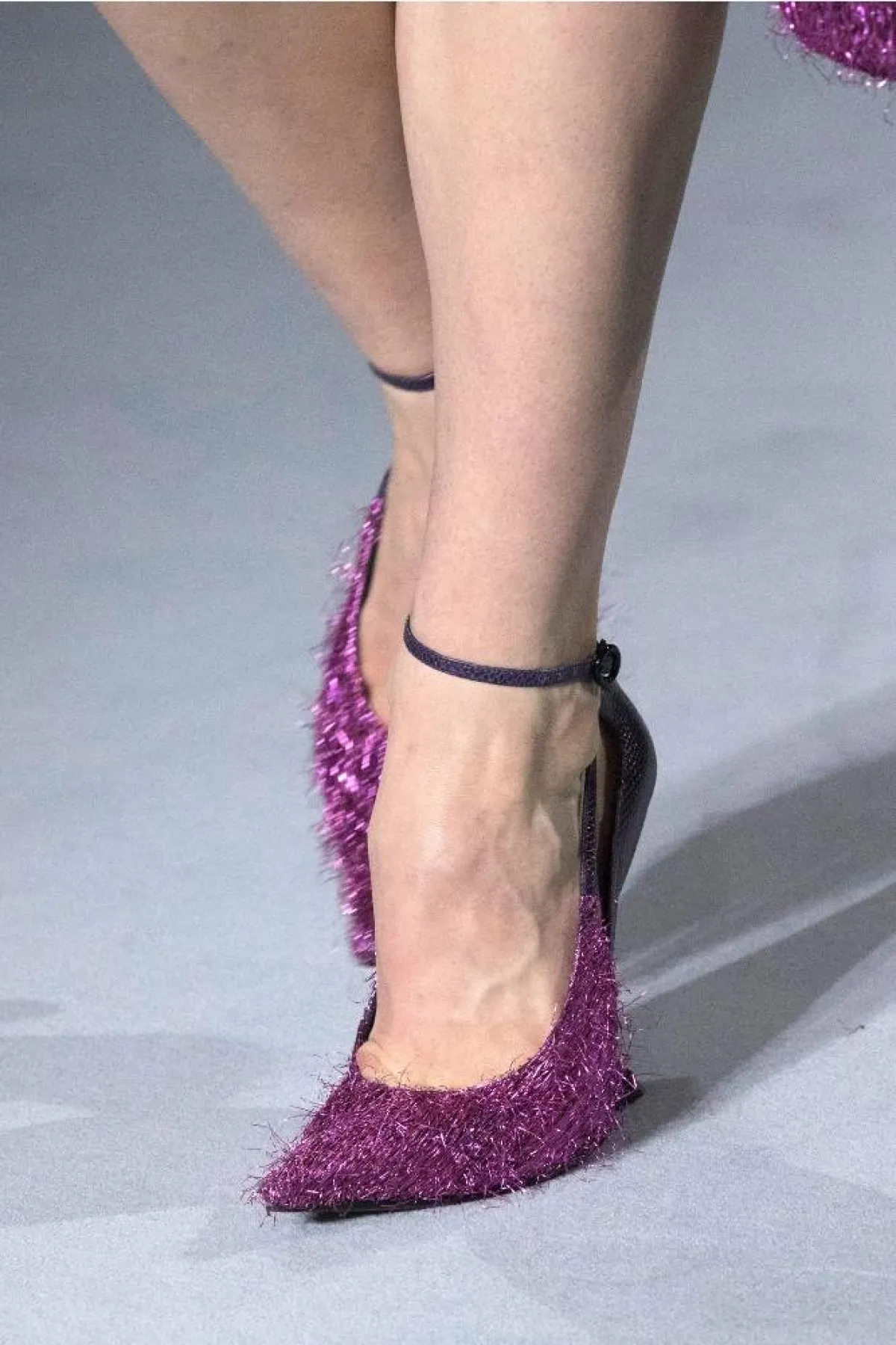 موديلات أحذية كعب عالي باللون البنفسجي 2022 من لانفان  Lanvin