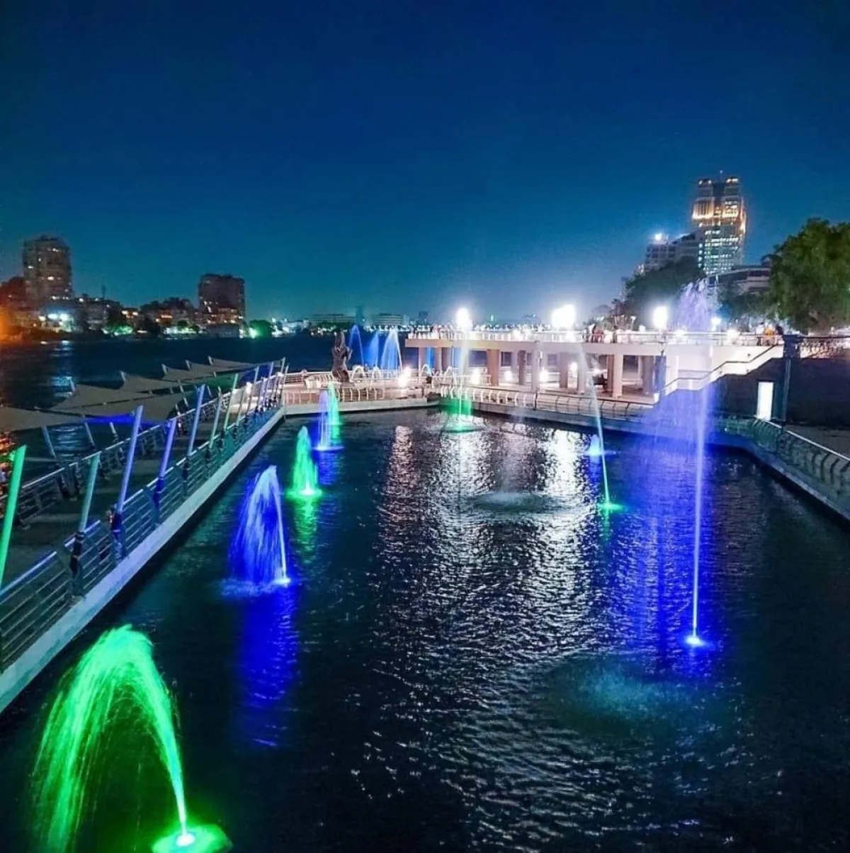 عمل النافورة في ممشى أهل مصر