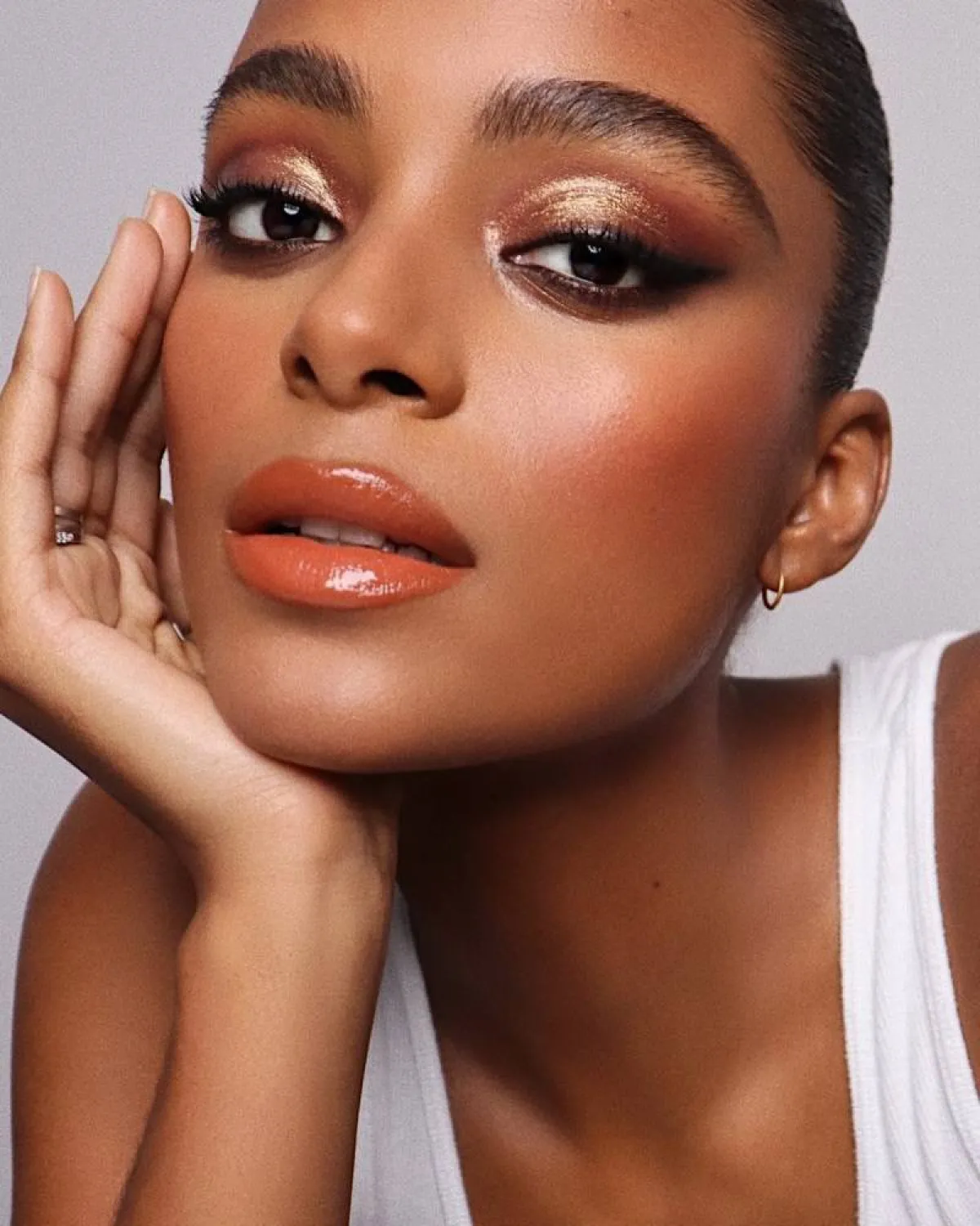 موضة البلاش البرونزي