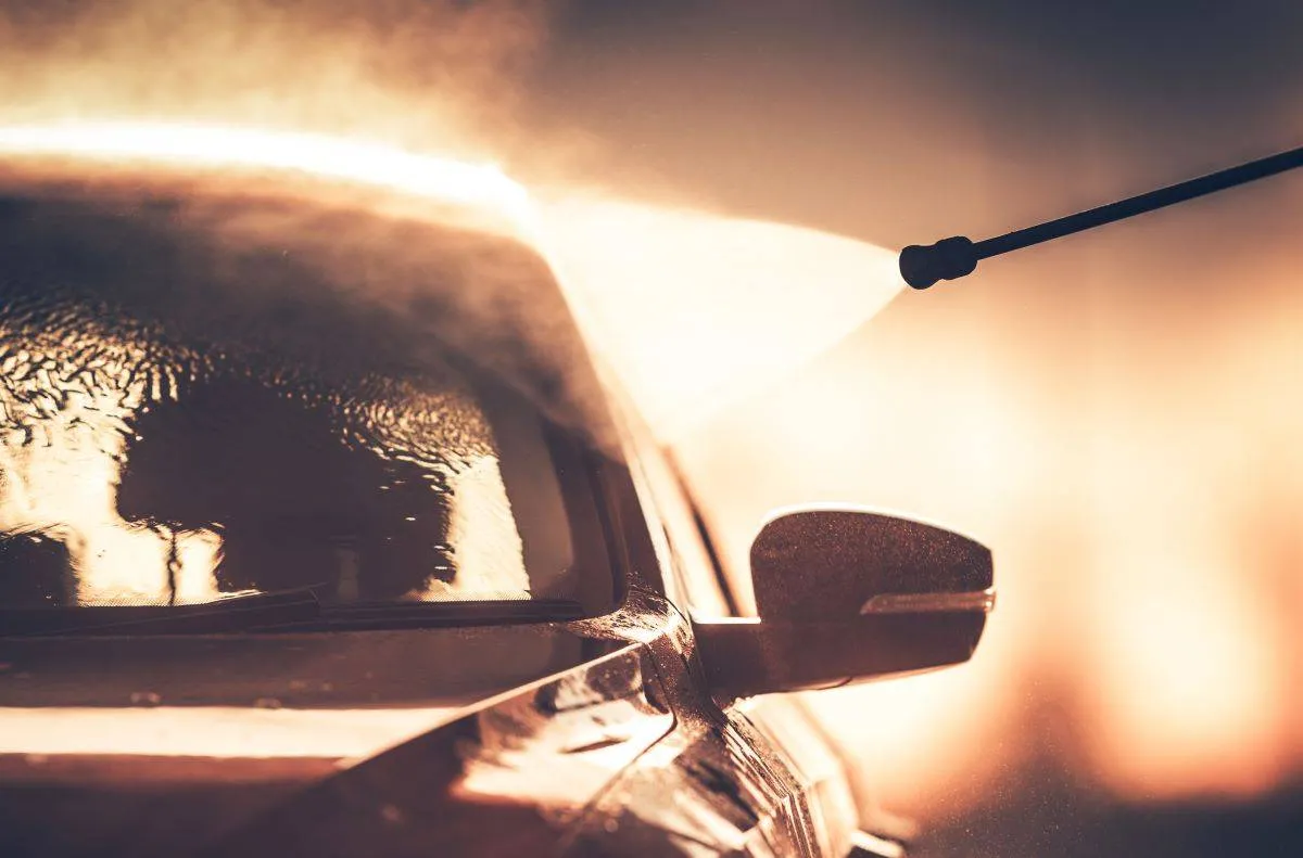 أهم الأداوت التي تحافظ على نظافة سيارتك