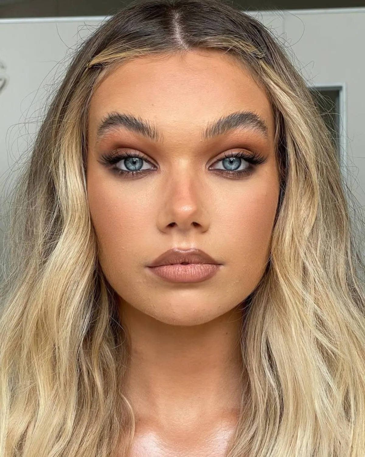 أساليب مكياج عيون 2022