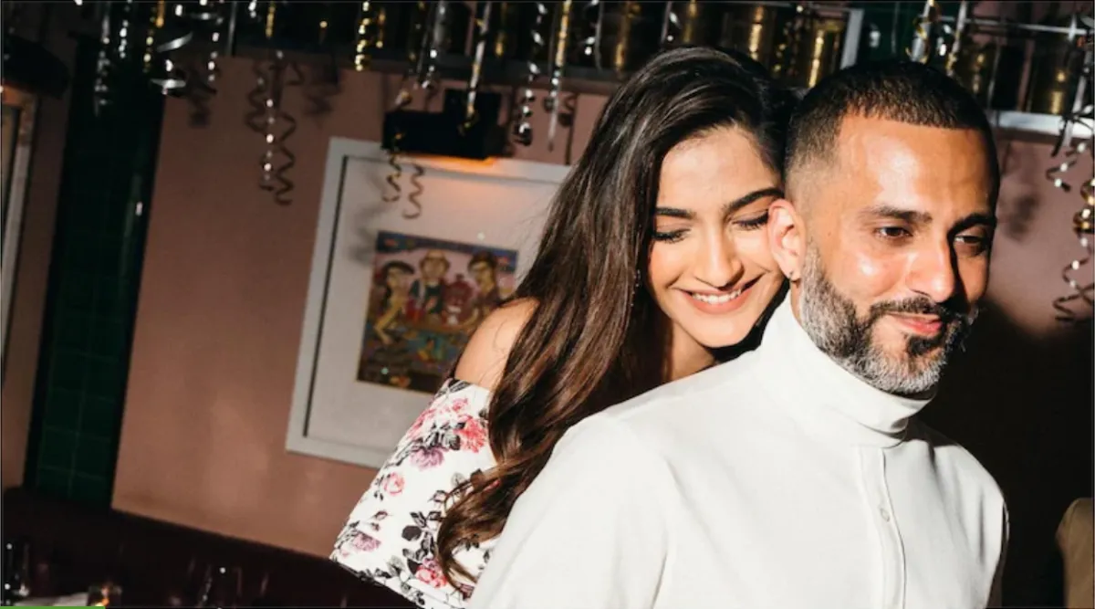 سونام كابور وزوجها أناند أهوجا- الصورة من حسابها على انستغرام