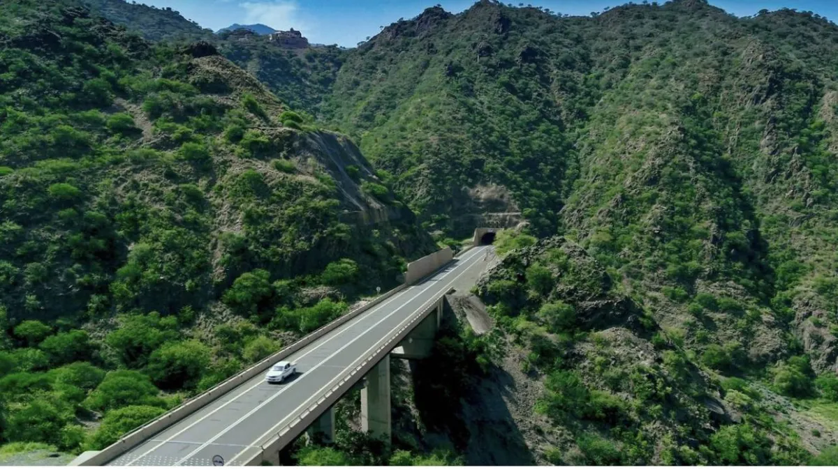 جبال عسير - الصورة من روح السعودية 