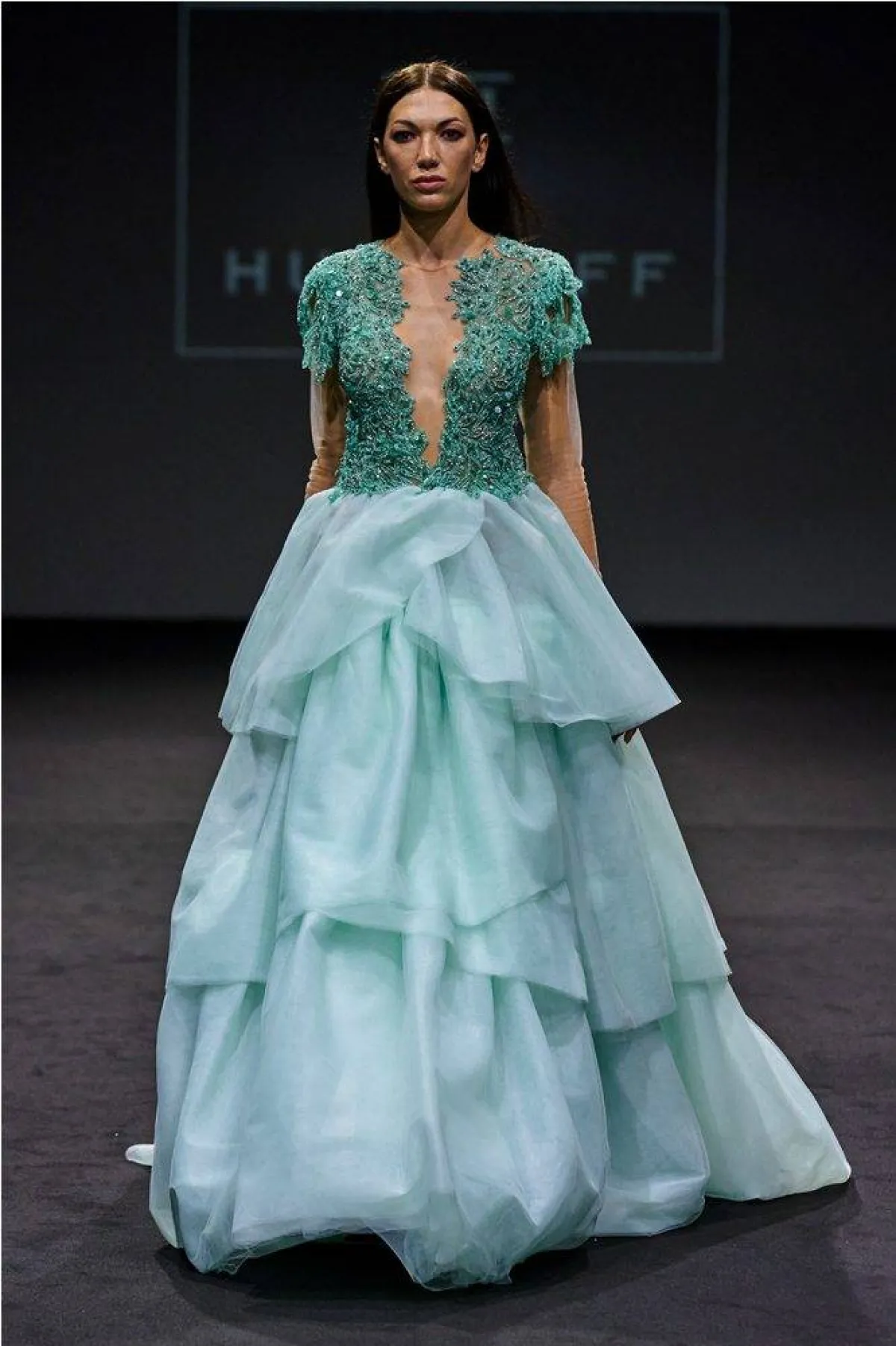 موديلات فساتين اورجانزا للخطوبة من هوماريف  Humariff