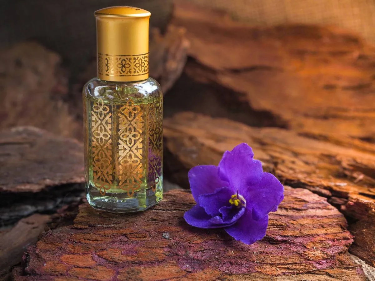 صورة لزجاجة من المسك