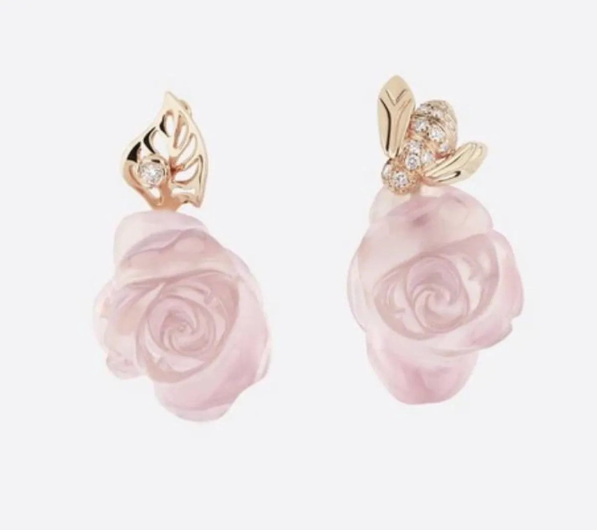 اقراط روز من ديور Dior