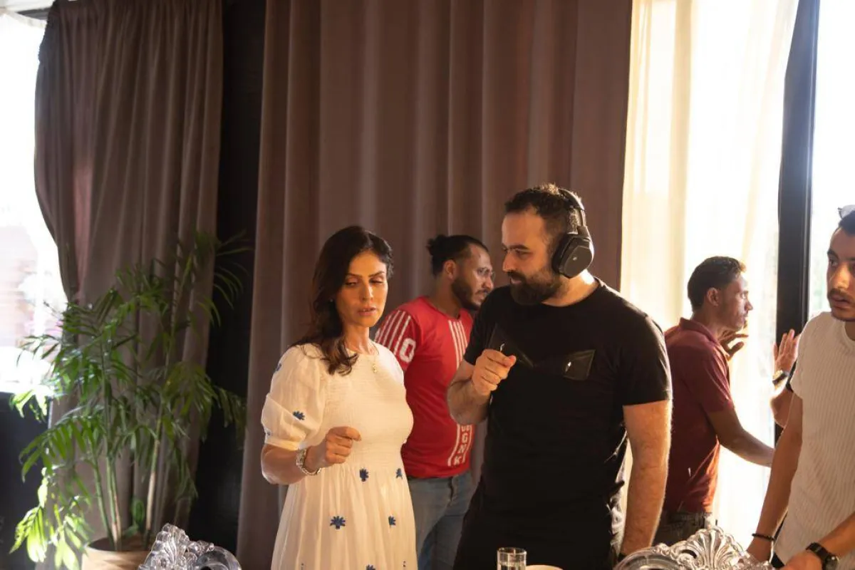 بسمة في كواليس تصوير مسلسل حدث بالفعل - الصورة من حساب شركة الإنتاج على فيسبوك