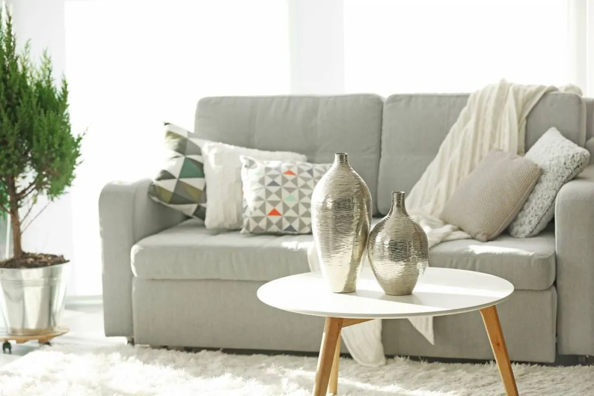 لا بدّ من درس كل العناصر في الصالة الضيّقة قبل تحقيق الديكورات