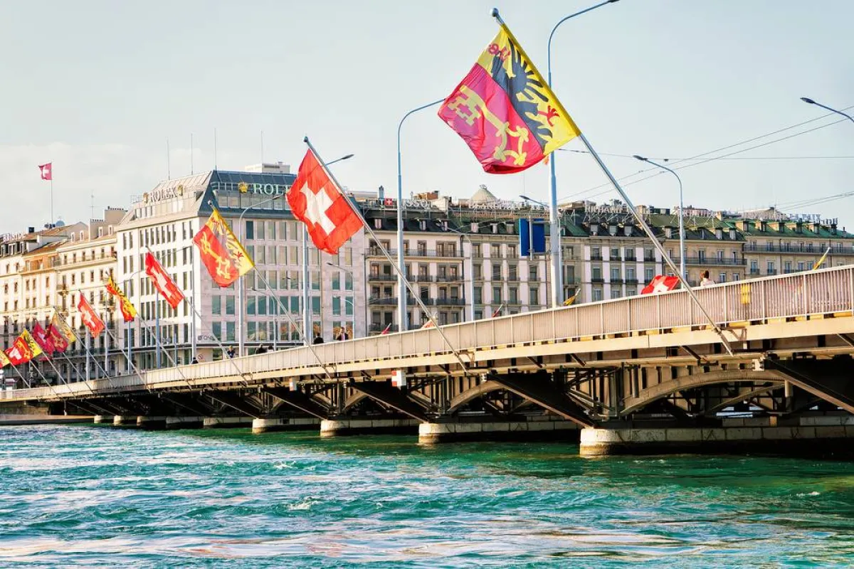 لقطة لجسر مونت بلانك