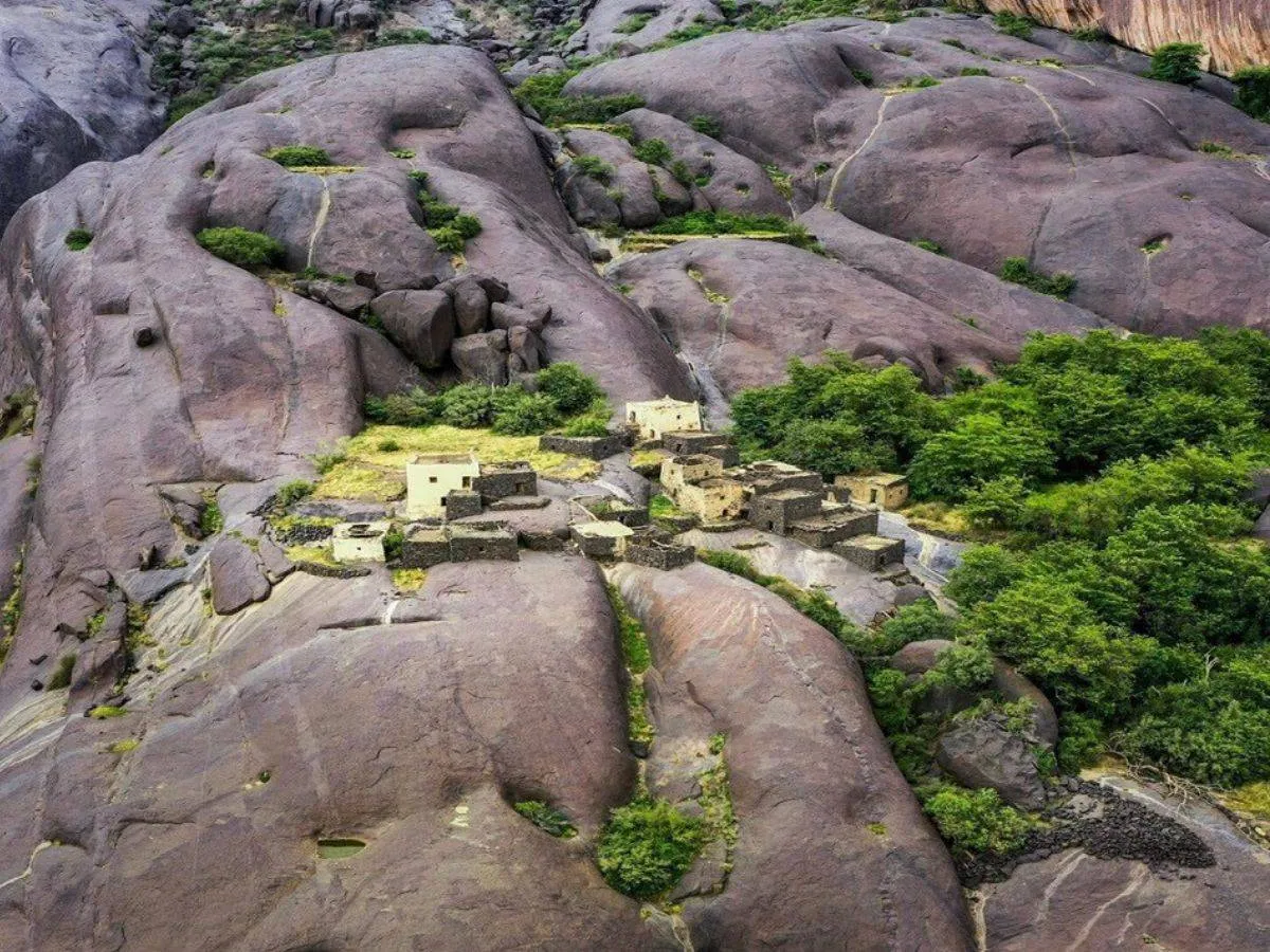 قرية غية في منطقة عسير 