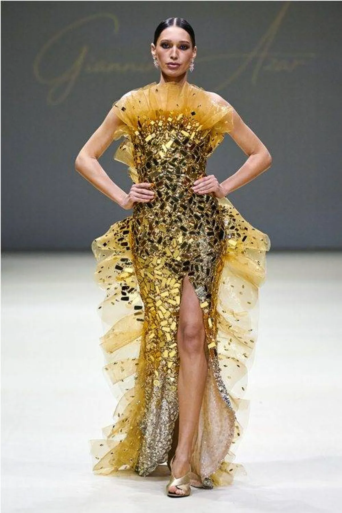 فستان سهرة من جيانينا عازار   Giannina Azar