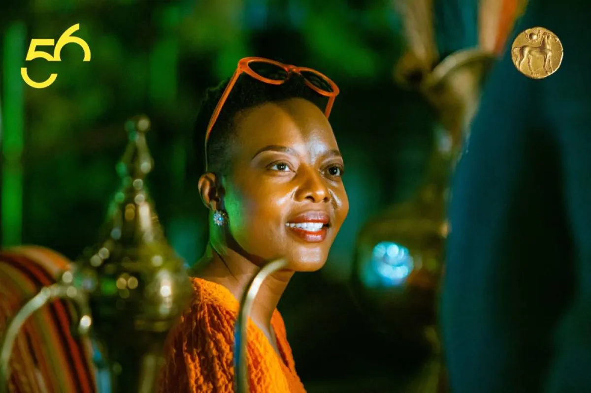 المطربة الجنوب إفريقية أثناء إجابتها على أسئلة الصحافيين-الصورة من موقع المهرجان على الفيسبوك