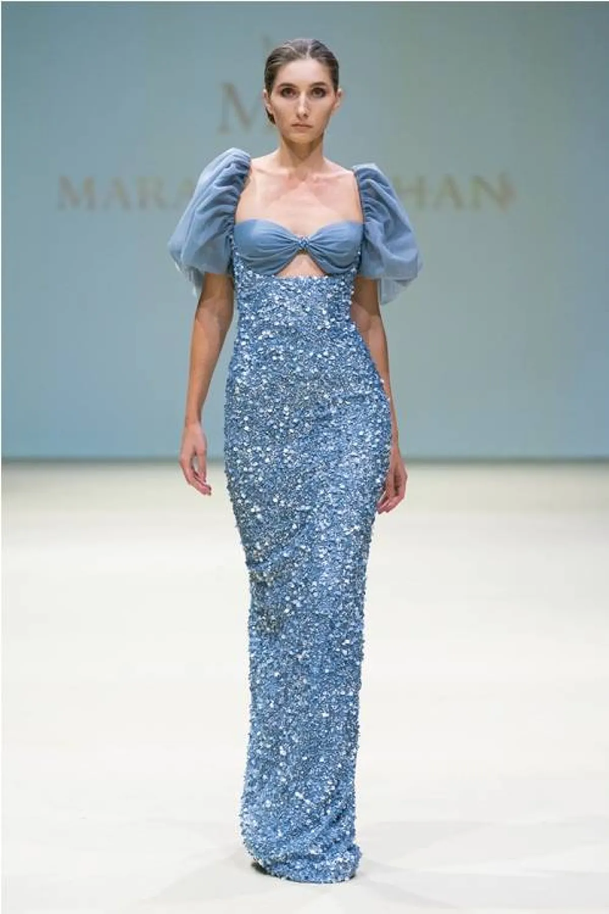 فستان مزيّن بالحبيبات البراقة من مرام برهان  Maram Borhan