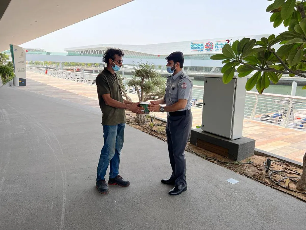 مبادرة "سقياهم". الصورة من شرطة أبوظبي