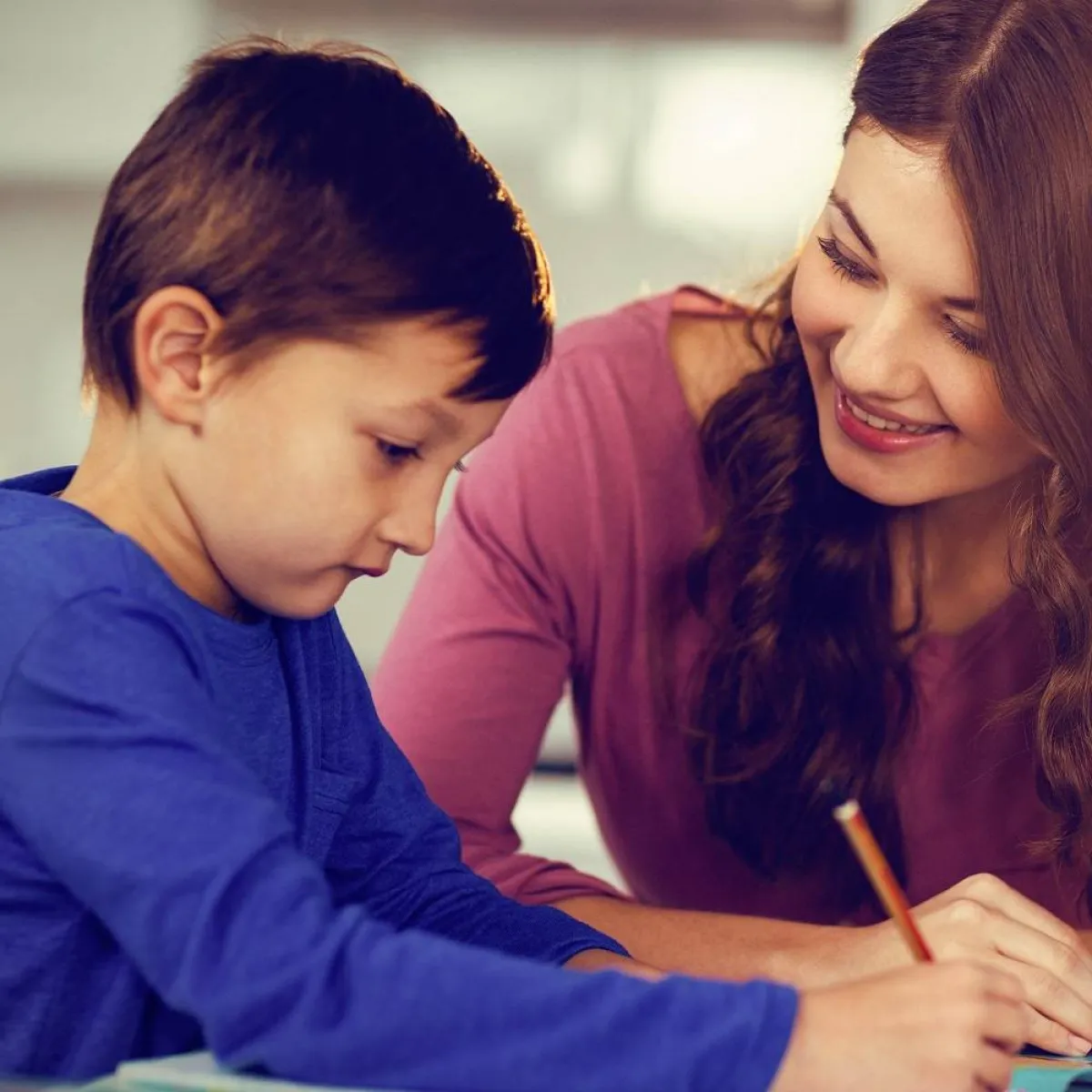 صورة لأم وطفلها