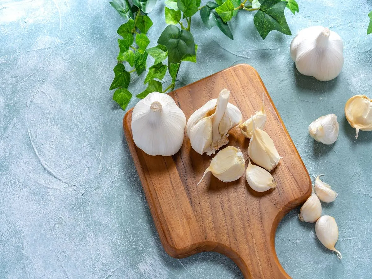 صورة لفصوص من الثوم