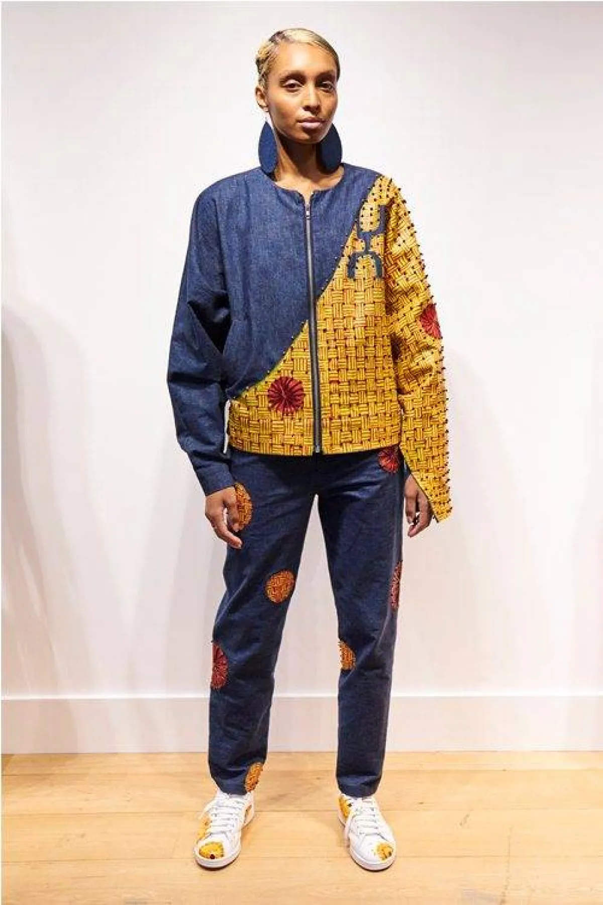 بنطلون جينز  ملوّن من موسي  Mossi