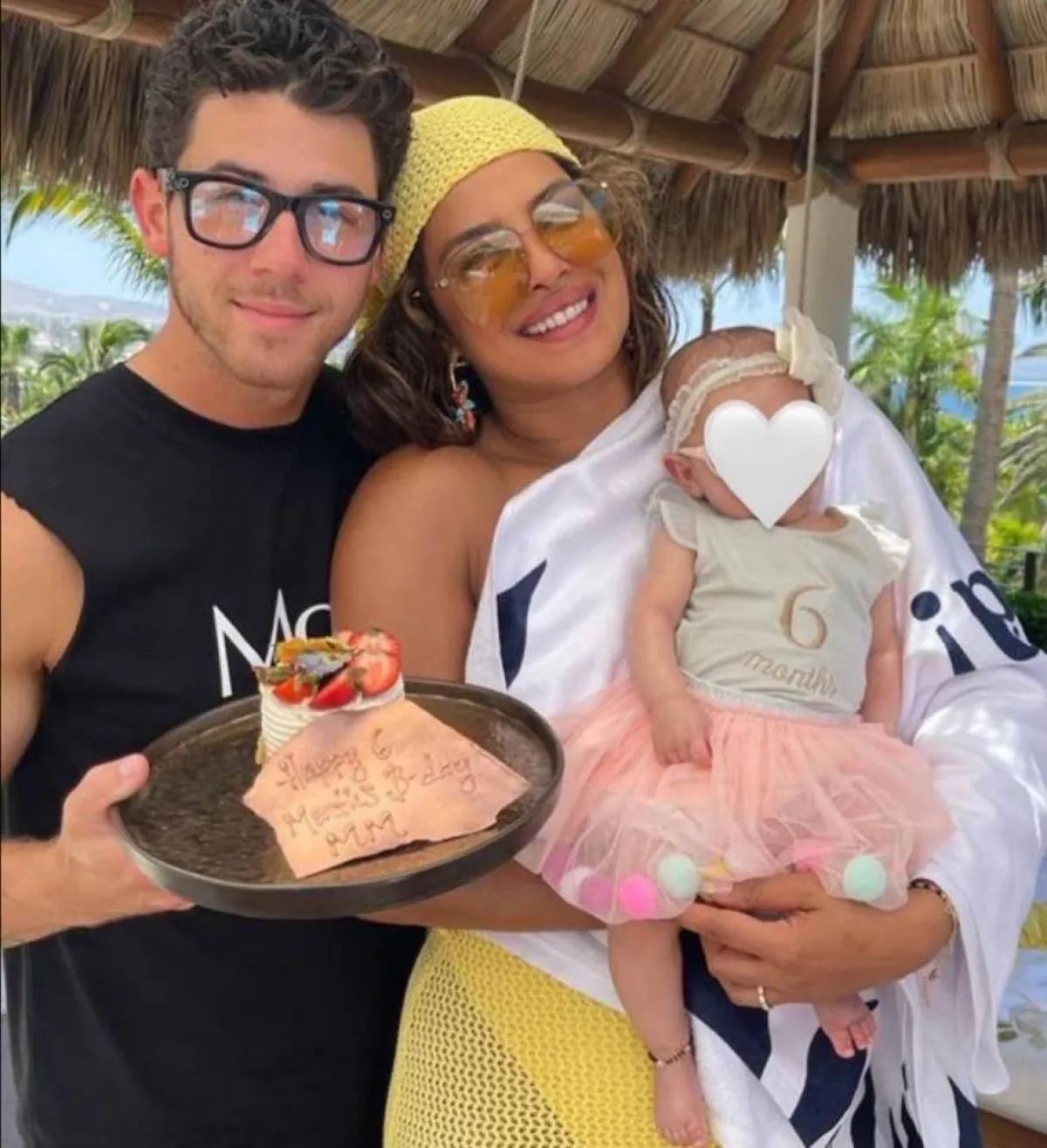 بريانكا شوبرا ونيك جوناس يحتفلان بمرور ستة اشهر على يوم ميلاد مالتي ماري- الصورة من حساب بريانكا على إنستغرام
